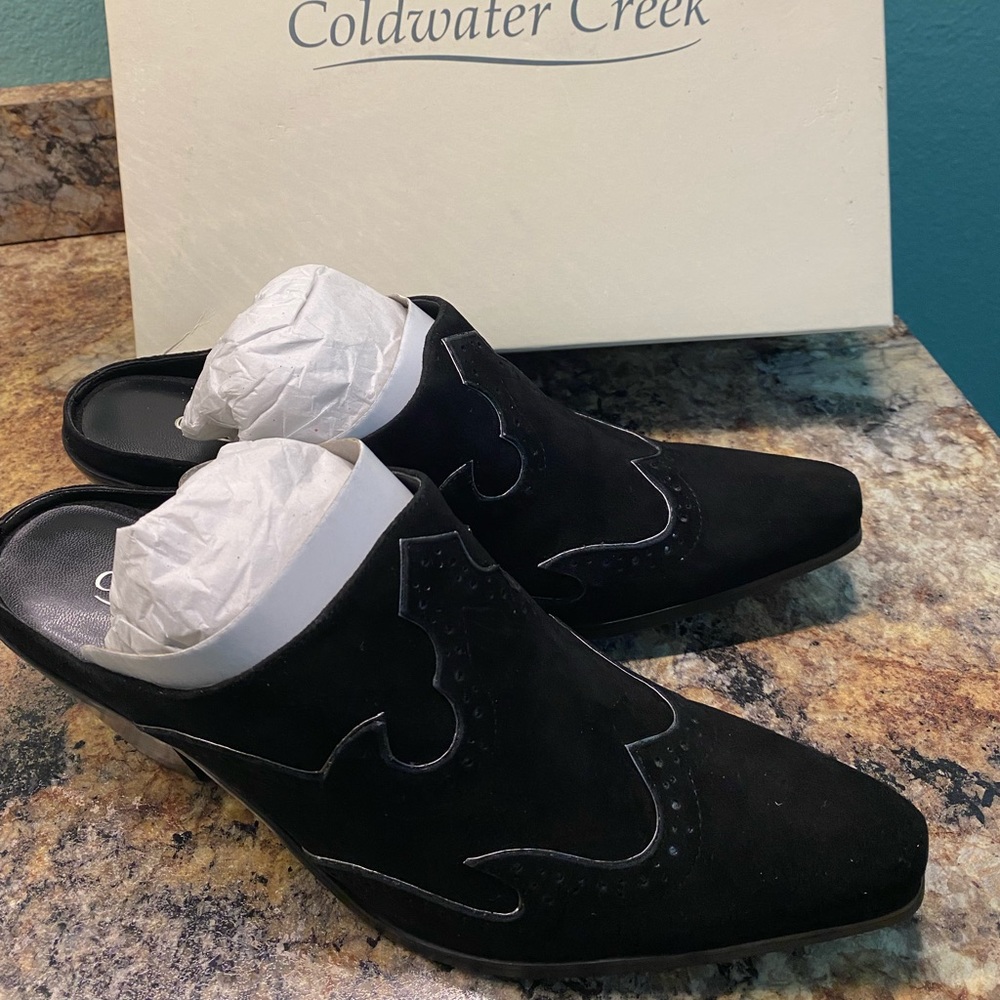 Coldwater creek black suede heels size 8 brand new